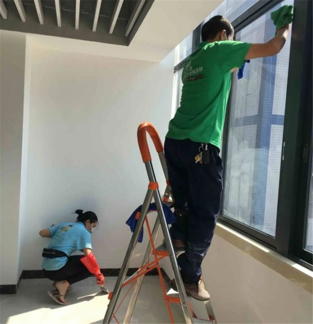 专业服务开荒保洁开荒保洁提供楼宇开荒保洁,医院开荒保洁等服务